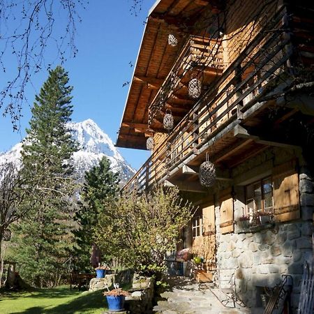 ヴァロルシーヌ ザ ゲスト ハウス Bed & Breakfast エクステリア 写真
