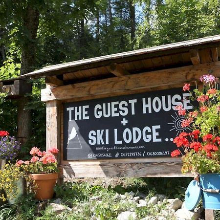 ヴァロルシーヌ ザ ゲスト ハウス Bed & Breakfast エクステリア 写真